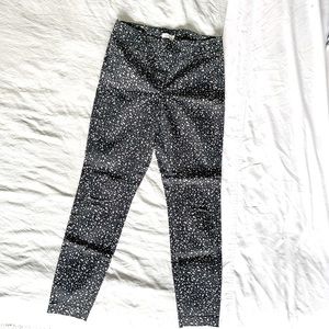 Reitman’s Skinny Pant.  Lightweight.  Fitted Waist. Terrazzo Print